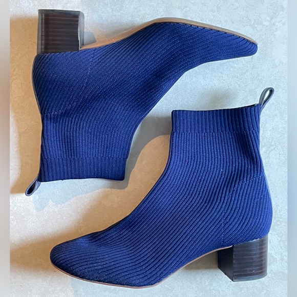 Everlane - The Glove Boot in Navy - Size 7.5 US - Picture 1 of 6